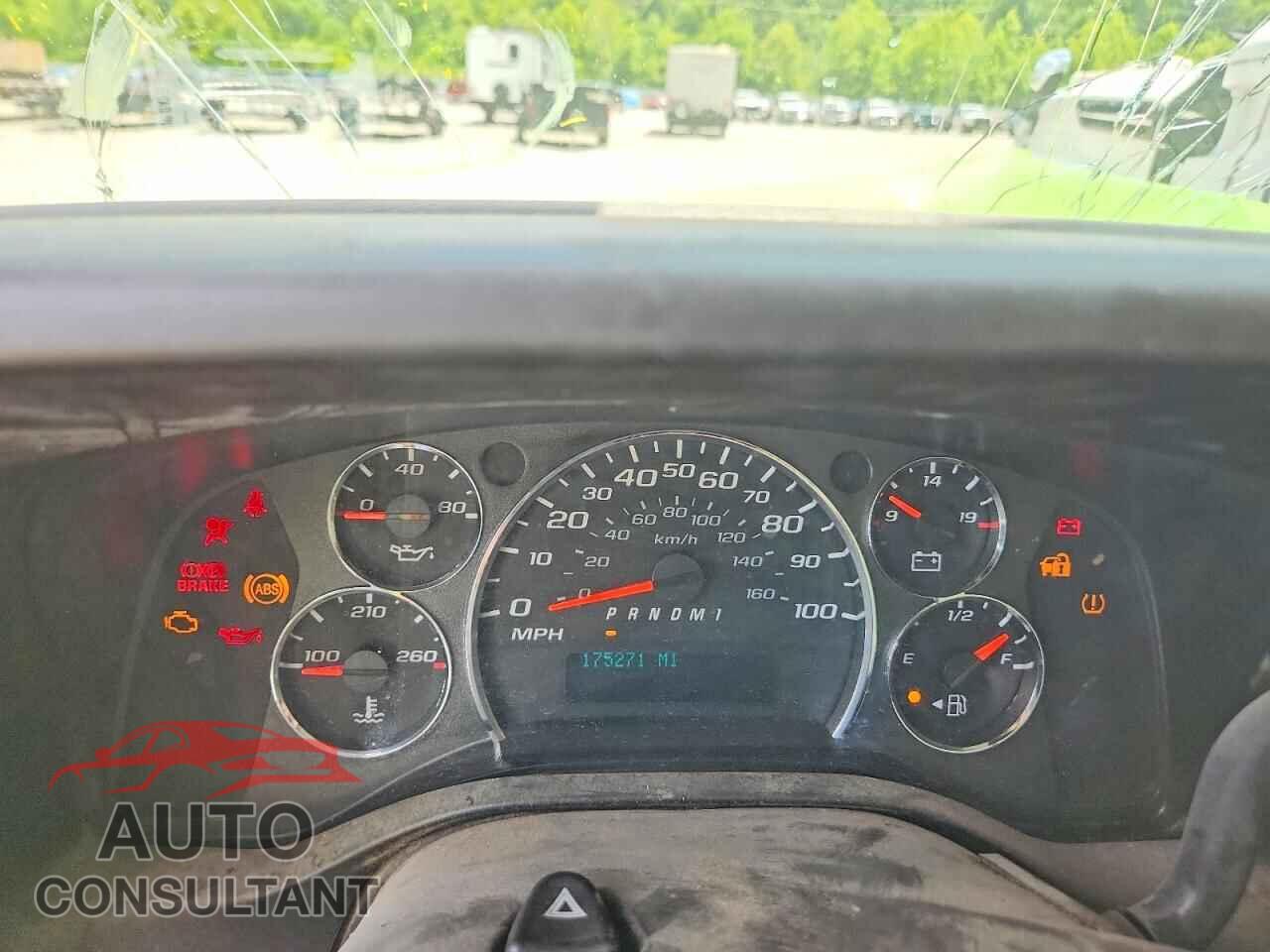 CHEVROLET EXPRESS 2011 - 1GB0G2CG1B1160065