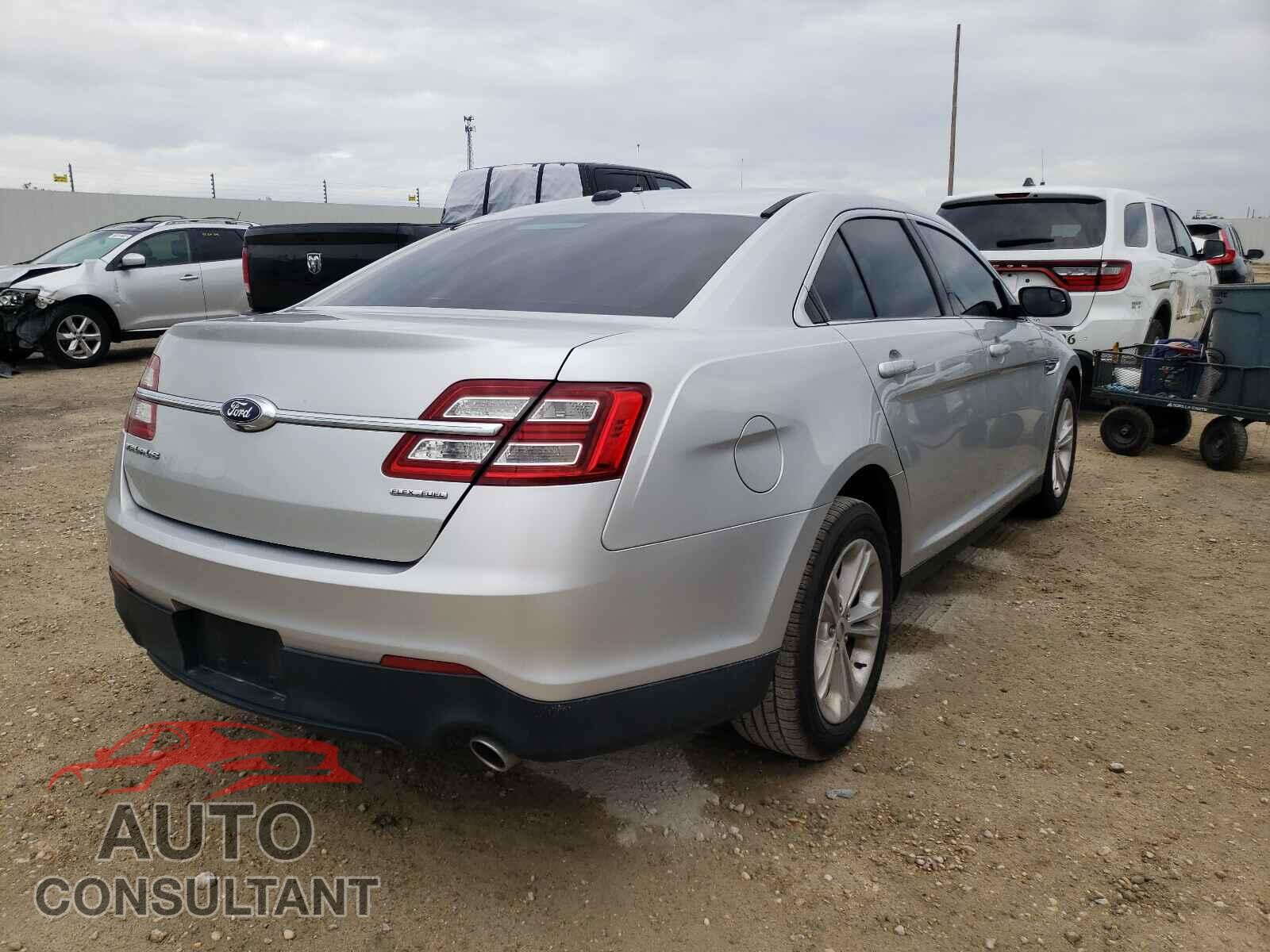 FORD TAURUS 2017 - 1FAHP2D8XHG122190