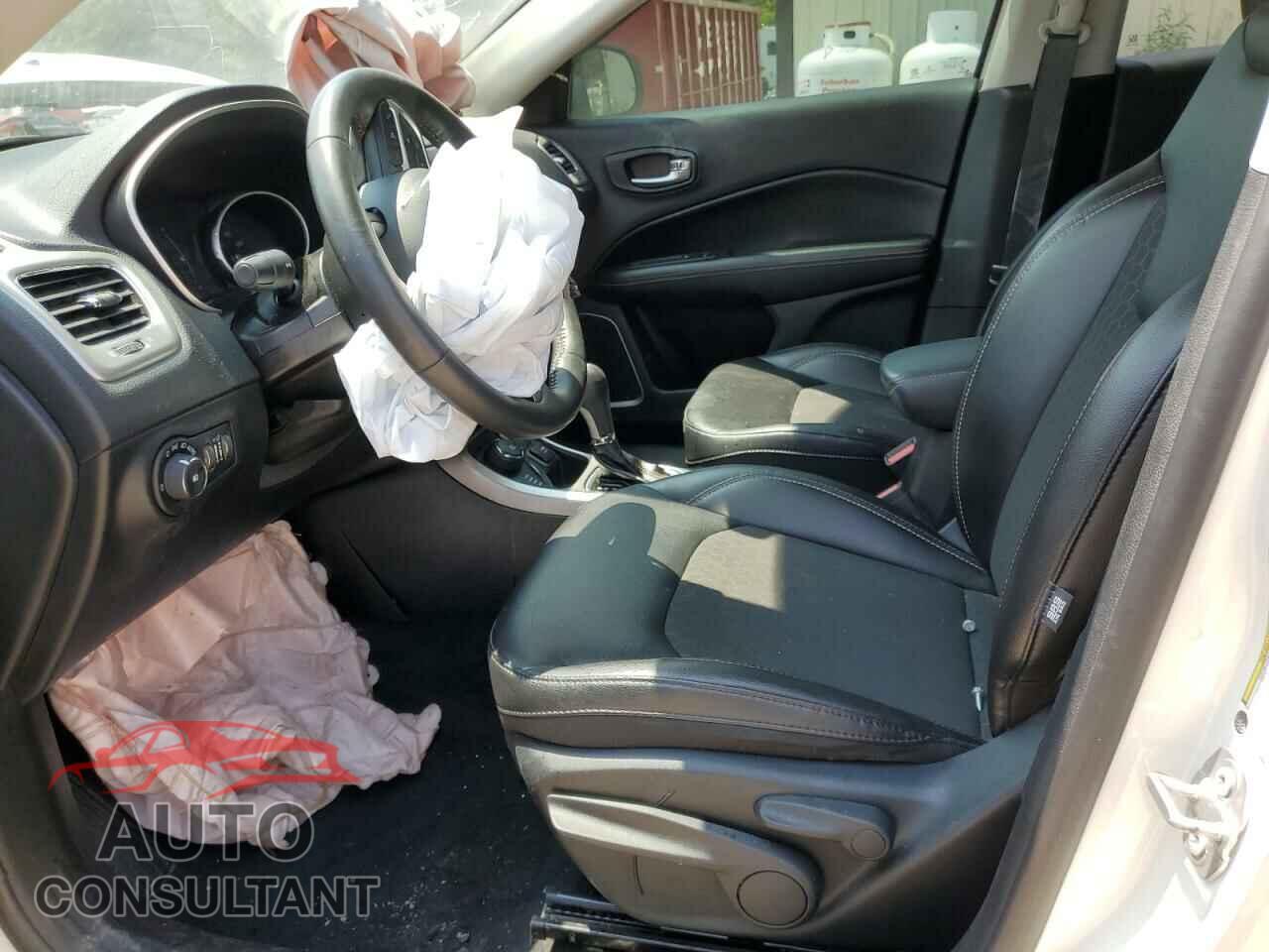 JEEP COMPASS 2019 - 3C4NJDBB1KT592779