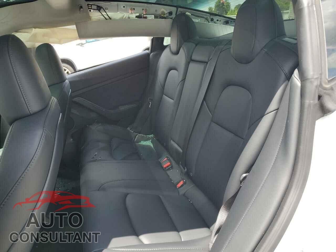 TESLA MODEL 3 2023 - 5YJ3E1EAXPF567575