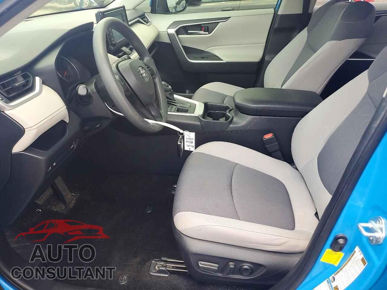 TOYOTA RAV4 2019 - JTMP1RFV6KD012202