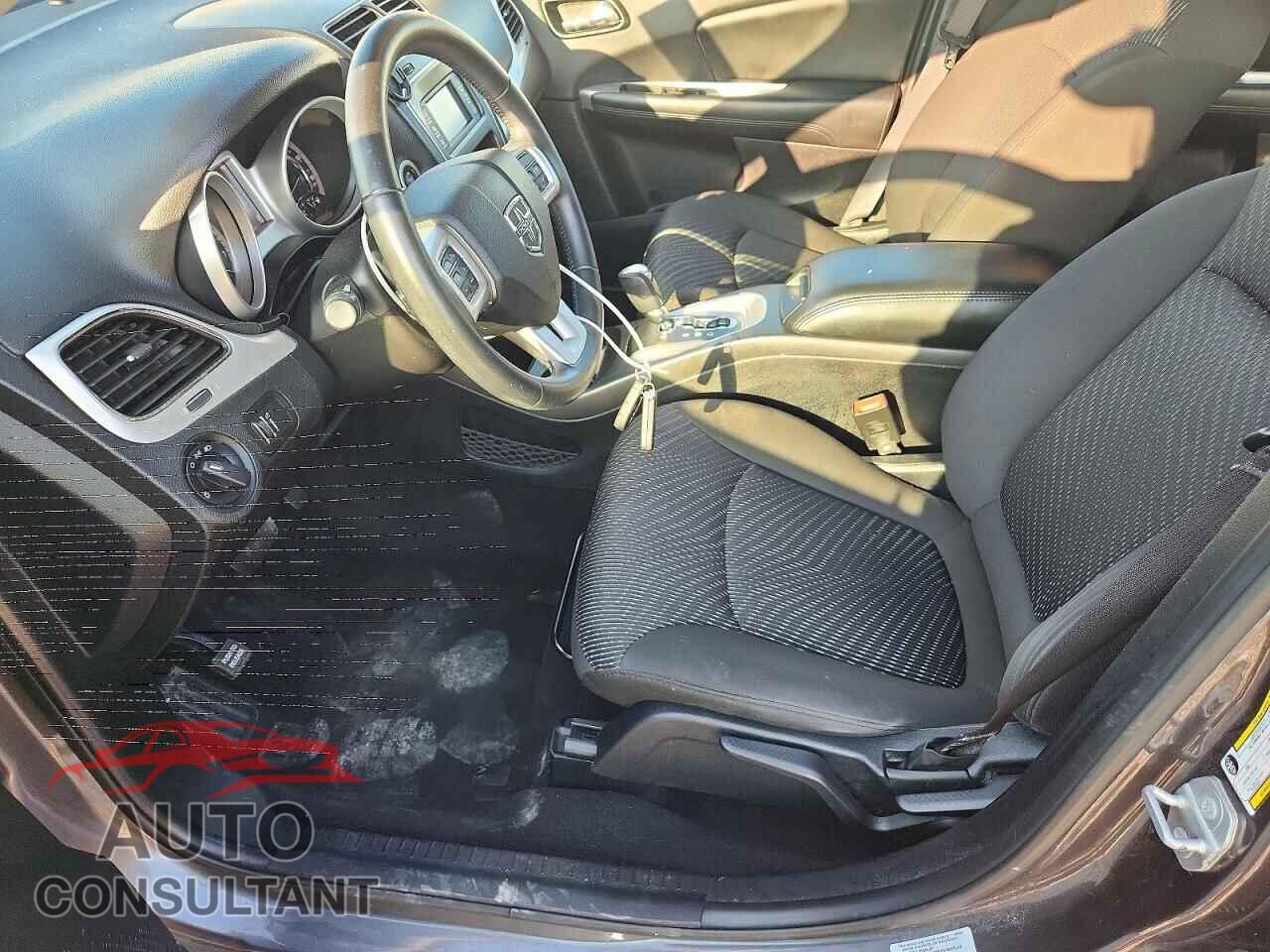 DODGE JOURNEY 2015 - 3C4PDCAB1FT714526