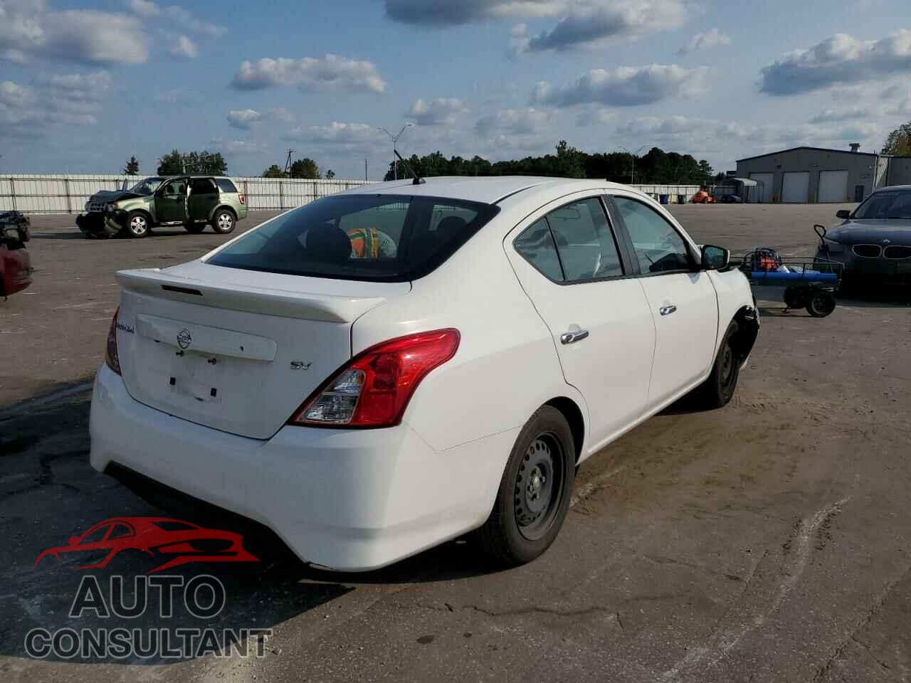 NISSAN VERSA 2019 - 3N1CN7AP3KL841807