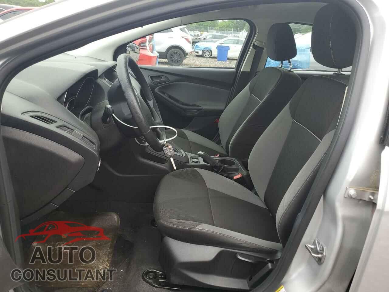 FORD FOCUS 2014 - 1FADP3E2XEL274407
