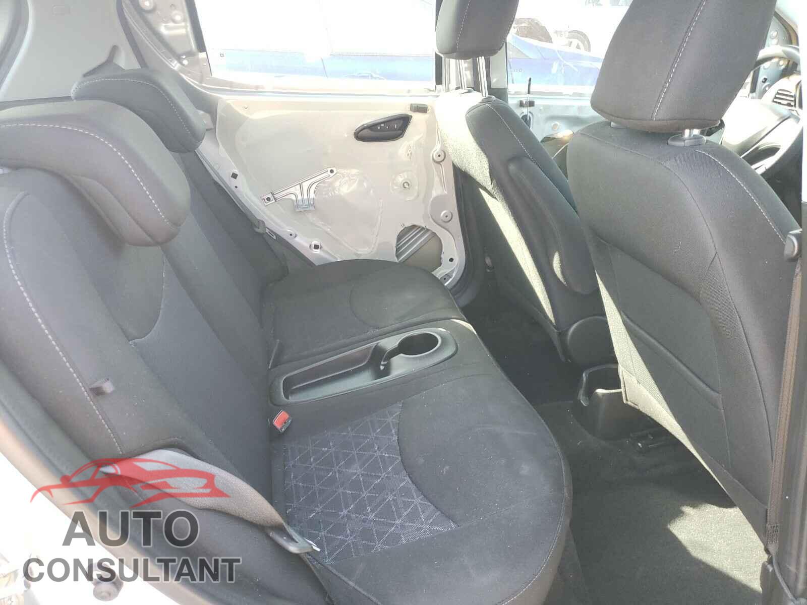 CHEVROLET SPARK 2019 - KL8CB6SA0KC719937
