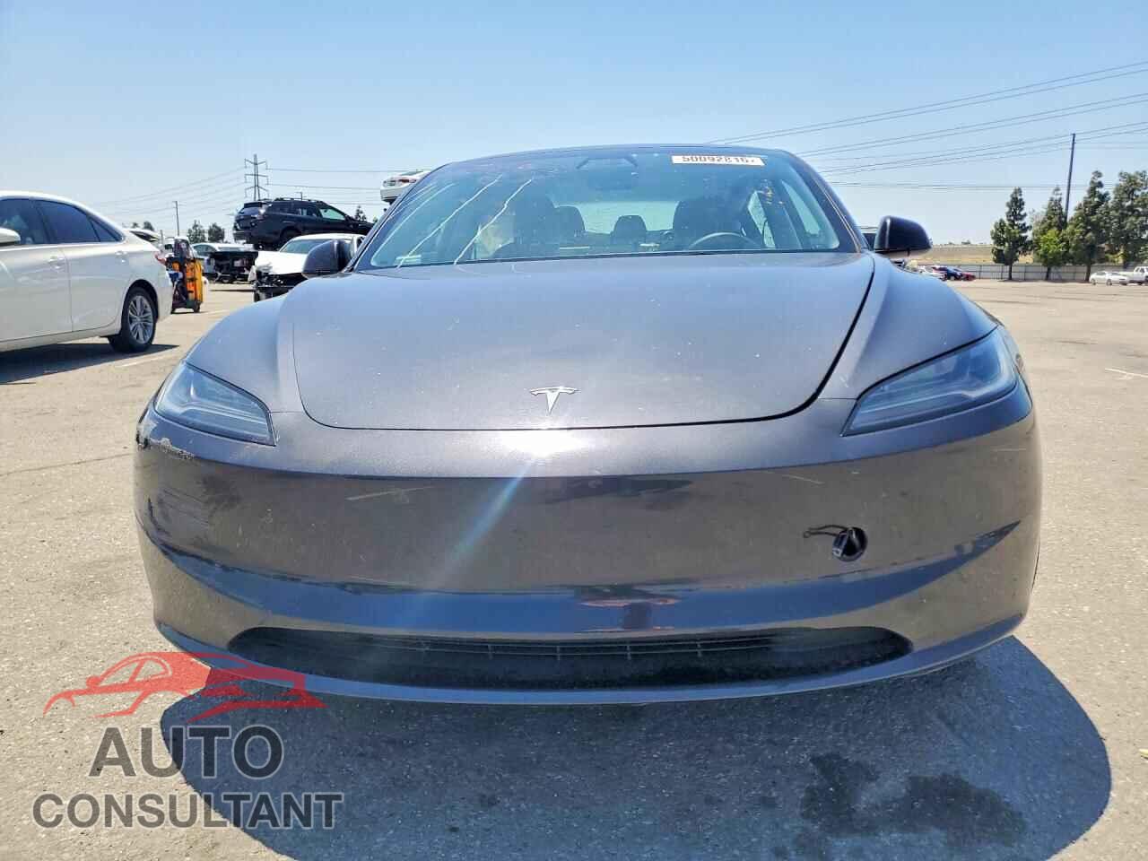 TESLA MODEL 3 2024 - 5YJ3E1EA7RF726961