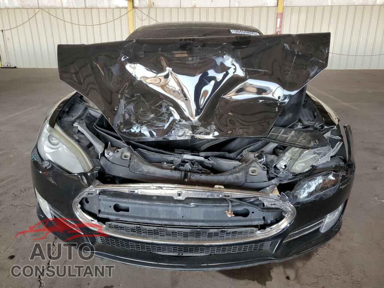 TESLA MODEL S 2013 - 5YJSA1DP2DFP17896