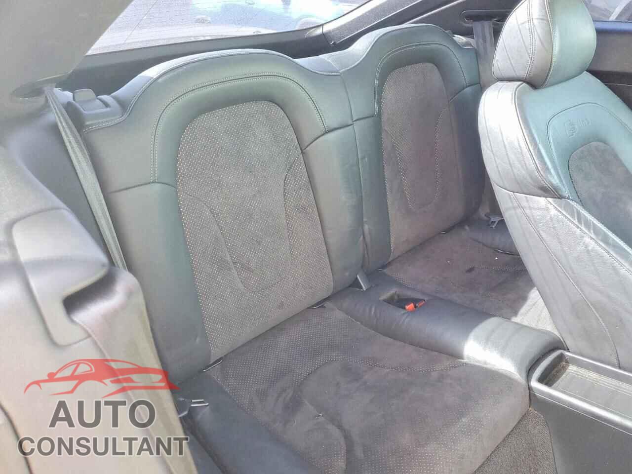 AUDI TT 2014 - TRUBFAFK9E1008241