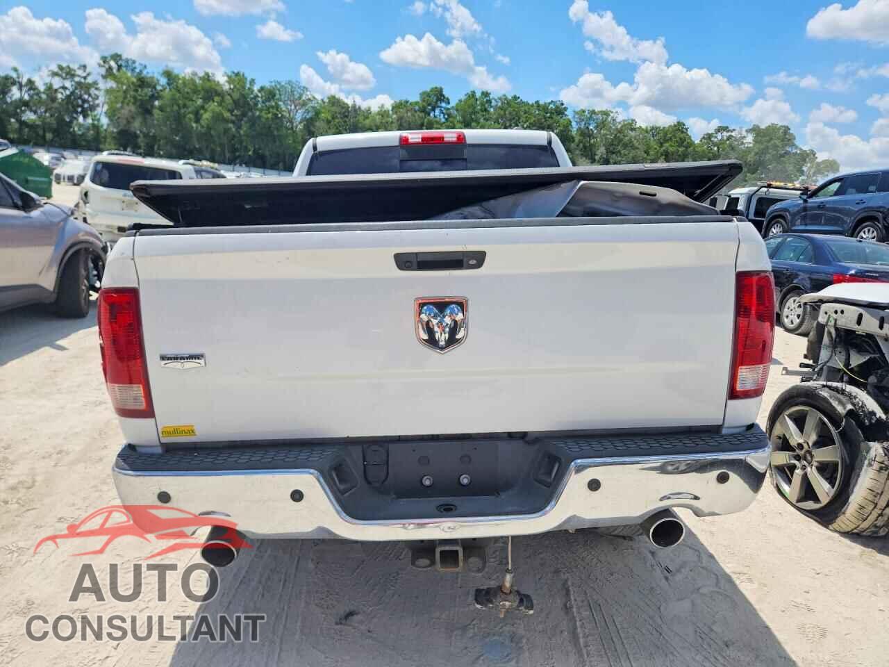 DODGE RAM 1500 2011 - 1D7RB1CT8BS601540