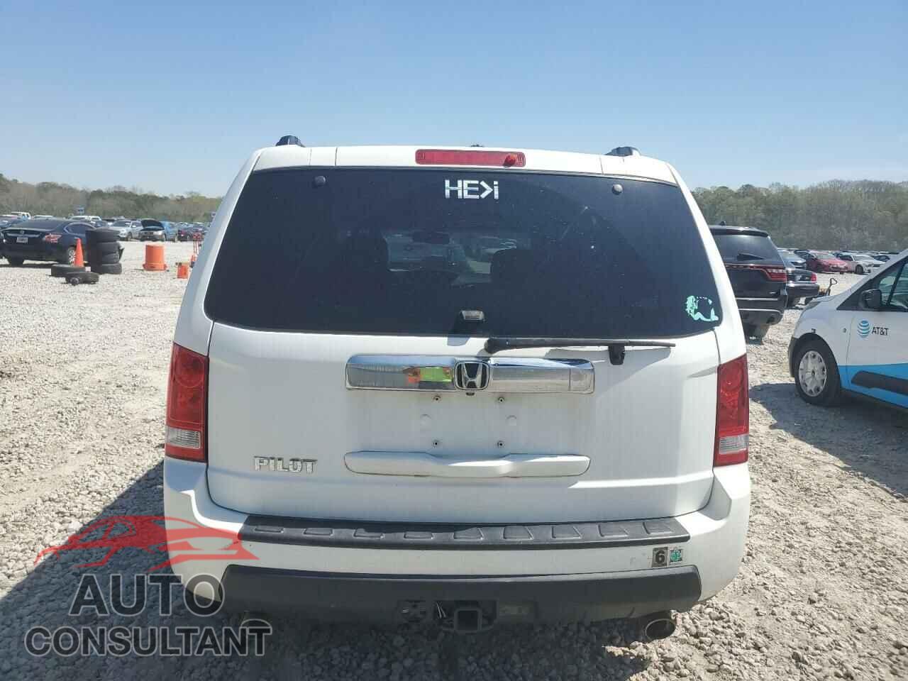 HONDA PILOT 2011 - 5FNYF3H58BB009665