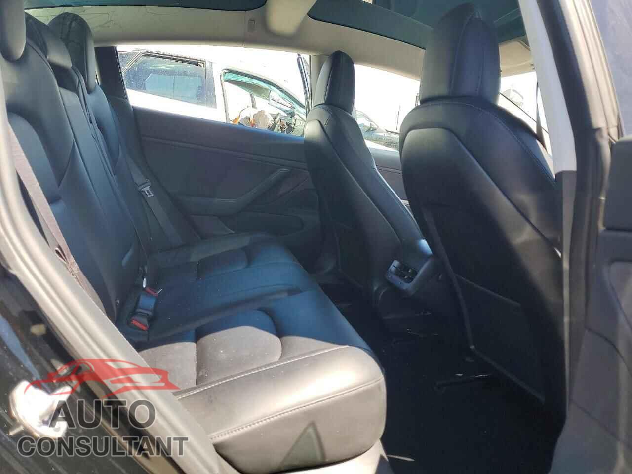 TESLA MODEL 3 2018 - 5YJ3E1EA5JF098774