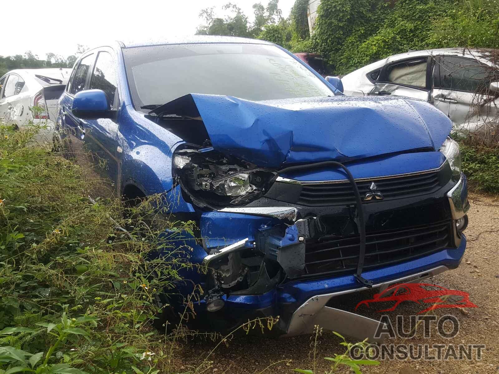 MITSUBISHI OUTLANDER 2017 - JA4AP4AU2HZ062817