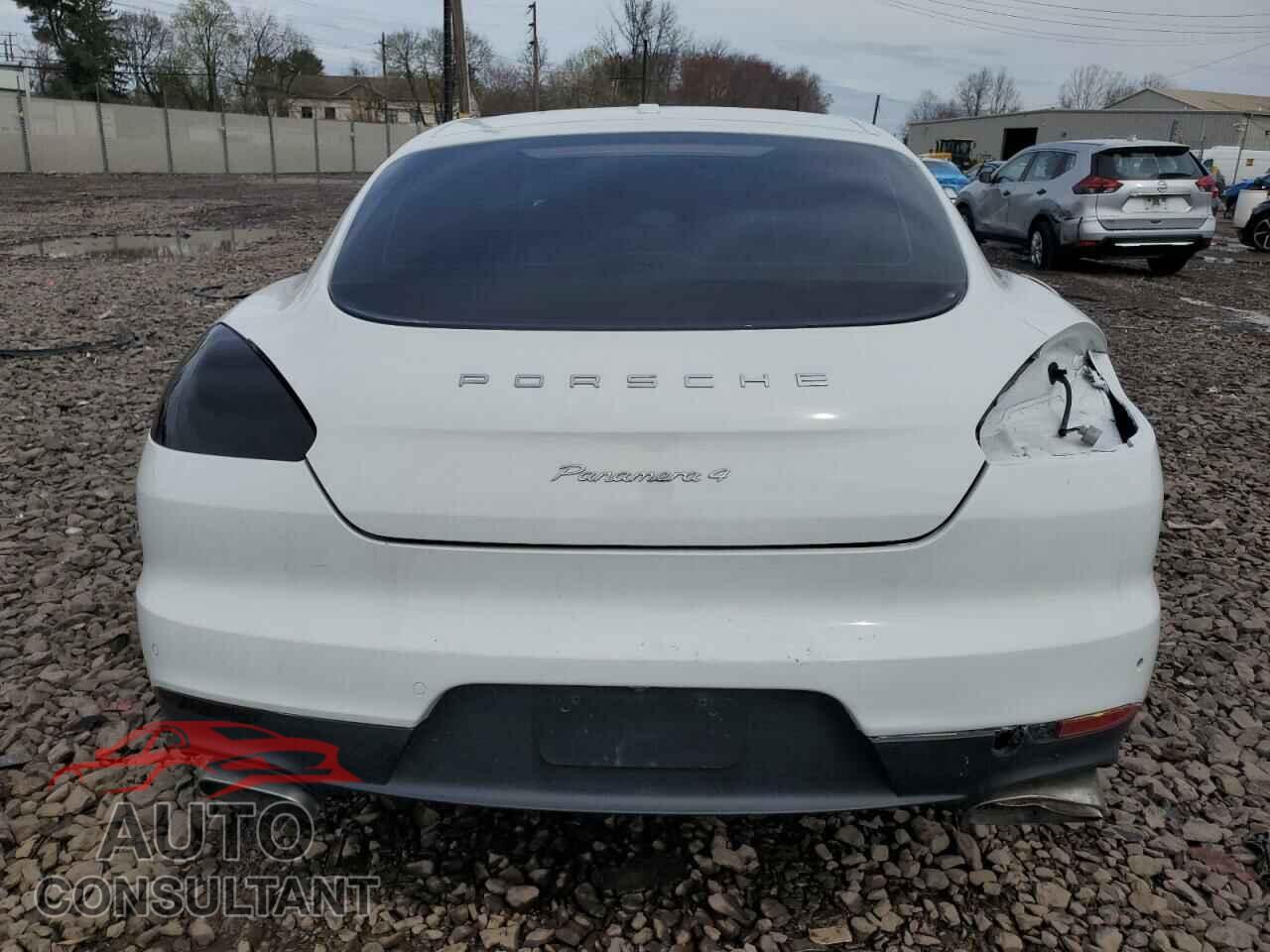 PORSCHE PANAMERA 2015 - WP0AA2A73FL001692