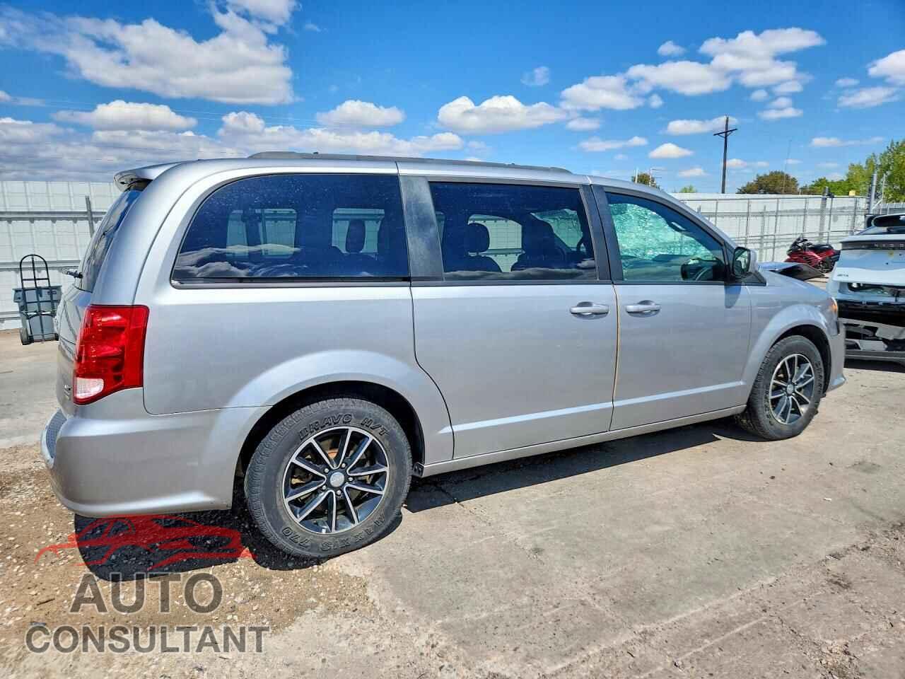DODGE CARAVAN 2018 - 2C4RDGEG7JR325004