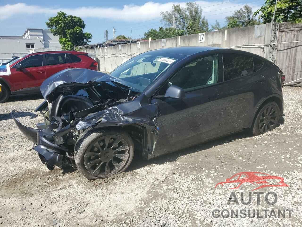 TESLA MODEL Y 2025 - 7SAYGDEDXSA369549