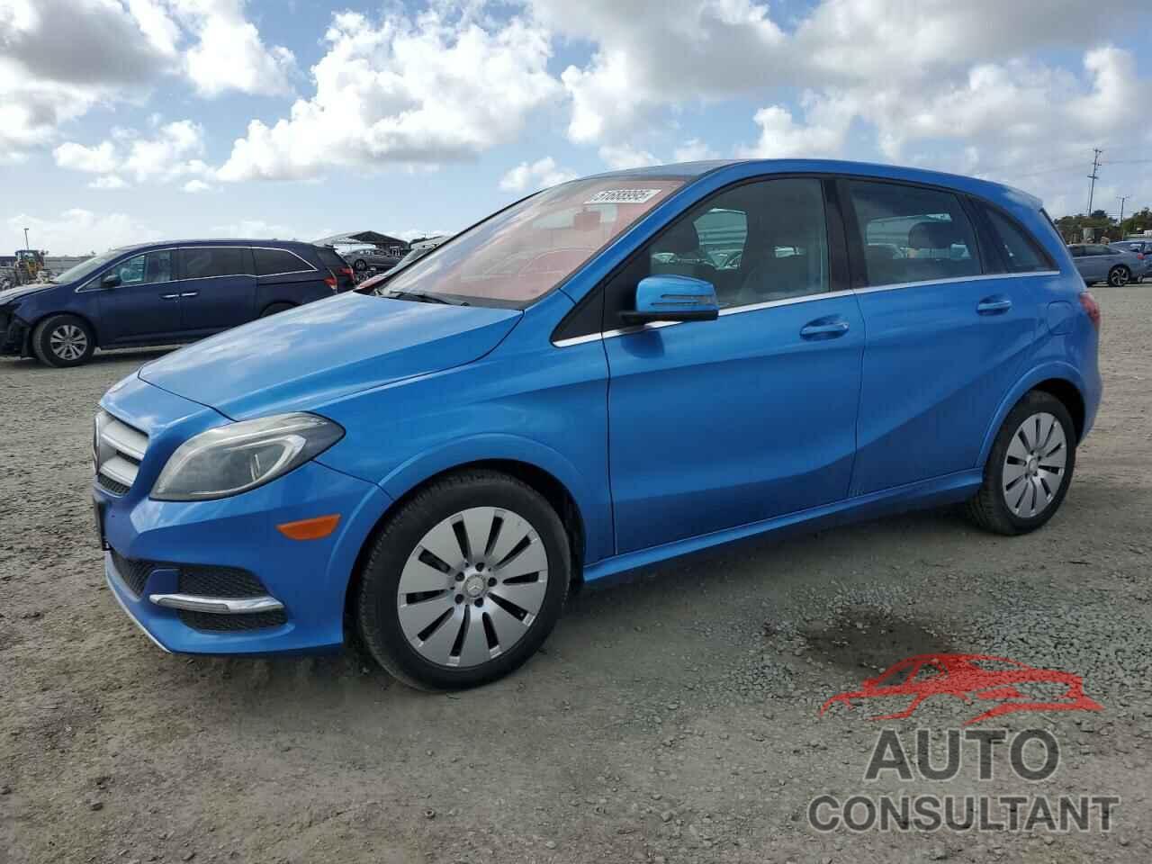 MERCEDES-BENZ B-CLASS 2015 - WDDVP9AB1FJ004895