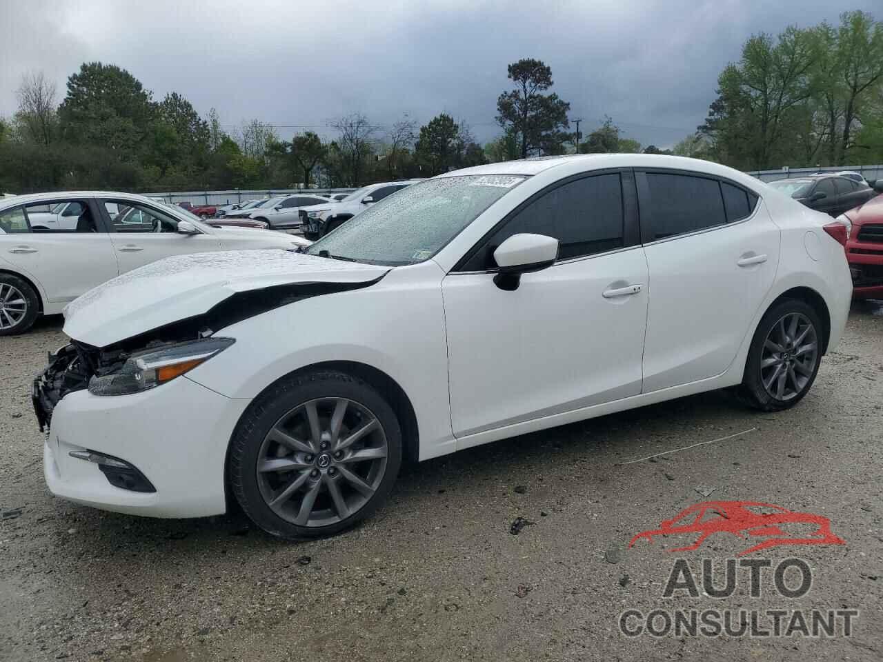 MAZDA 3 2018 - 3MZBN1W37JM193809