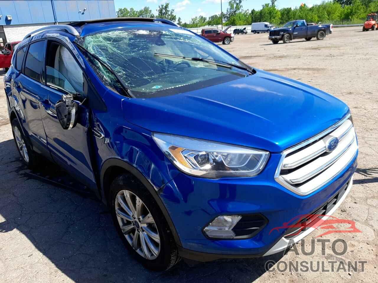 FORD ESCAPE 2017 - 1FMCU9J99HUF06039