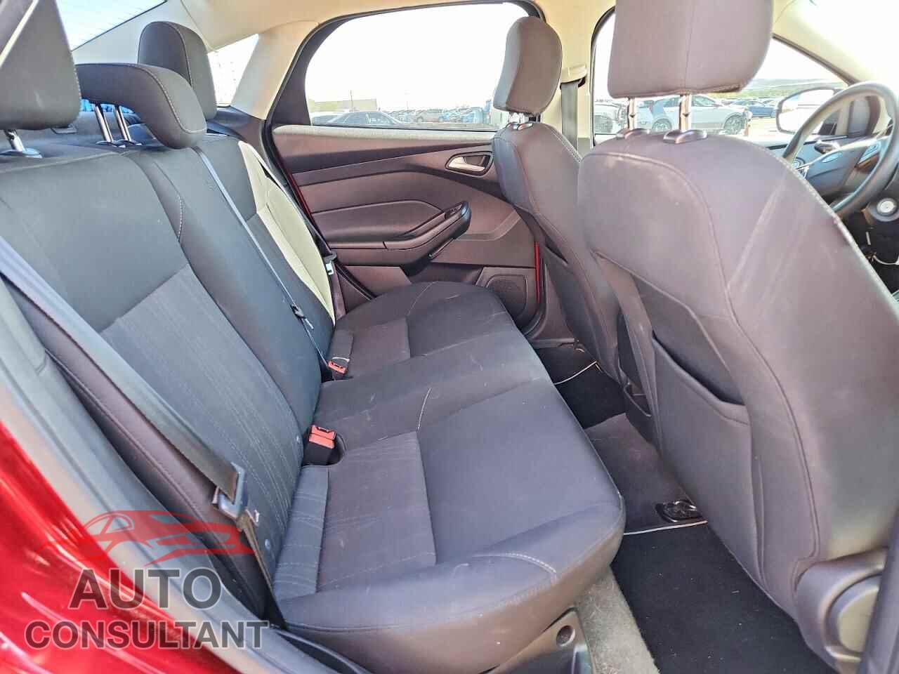 FORD FOCUS 2016 - 1FADP3F29GL391557