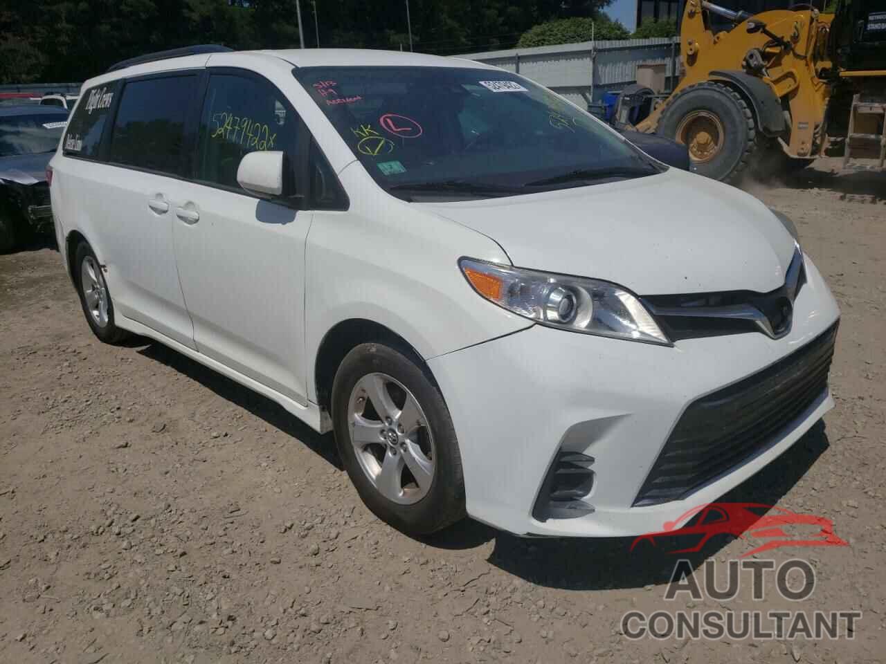 TOYOTA SIENNA 2018 - 5TDKZ3DC1JS904667