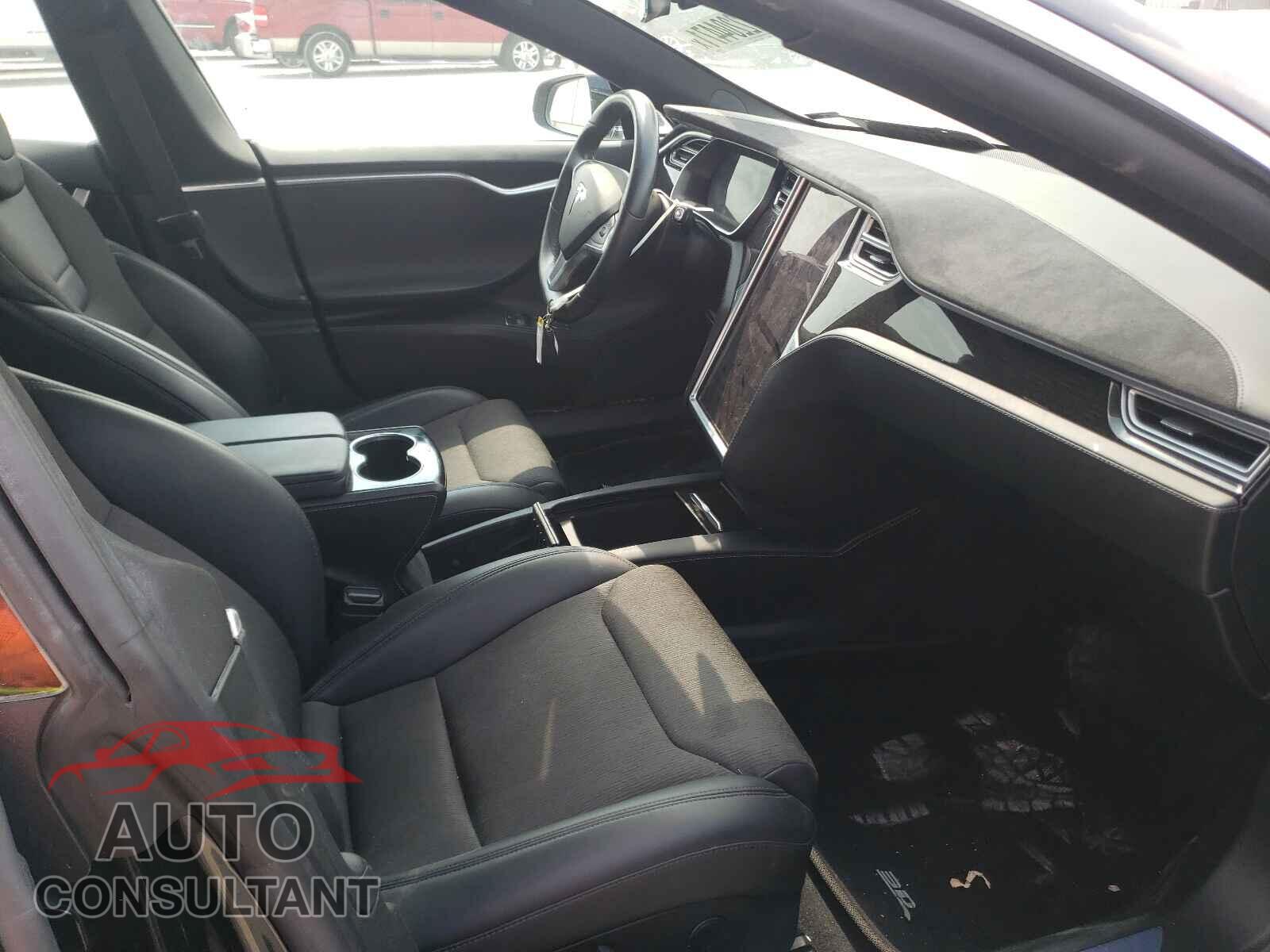 TESLA MODEL S 2017 - 5YJSA1E19HF202457