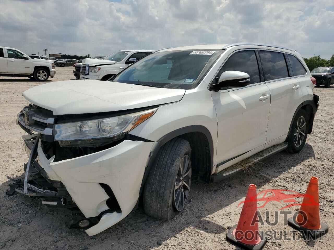 TOYOTA HIGHLANDER 2018 - 5TDJZRFH6JS552550