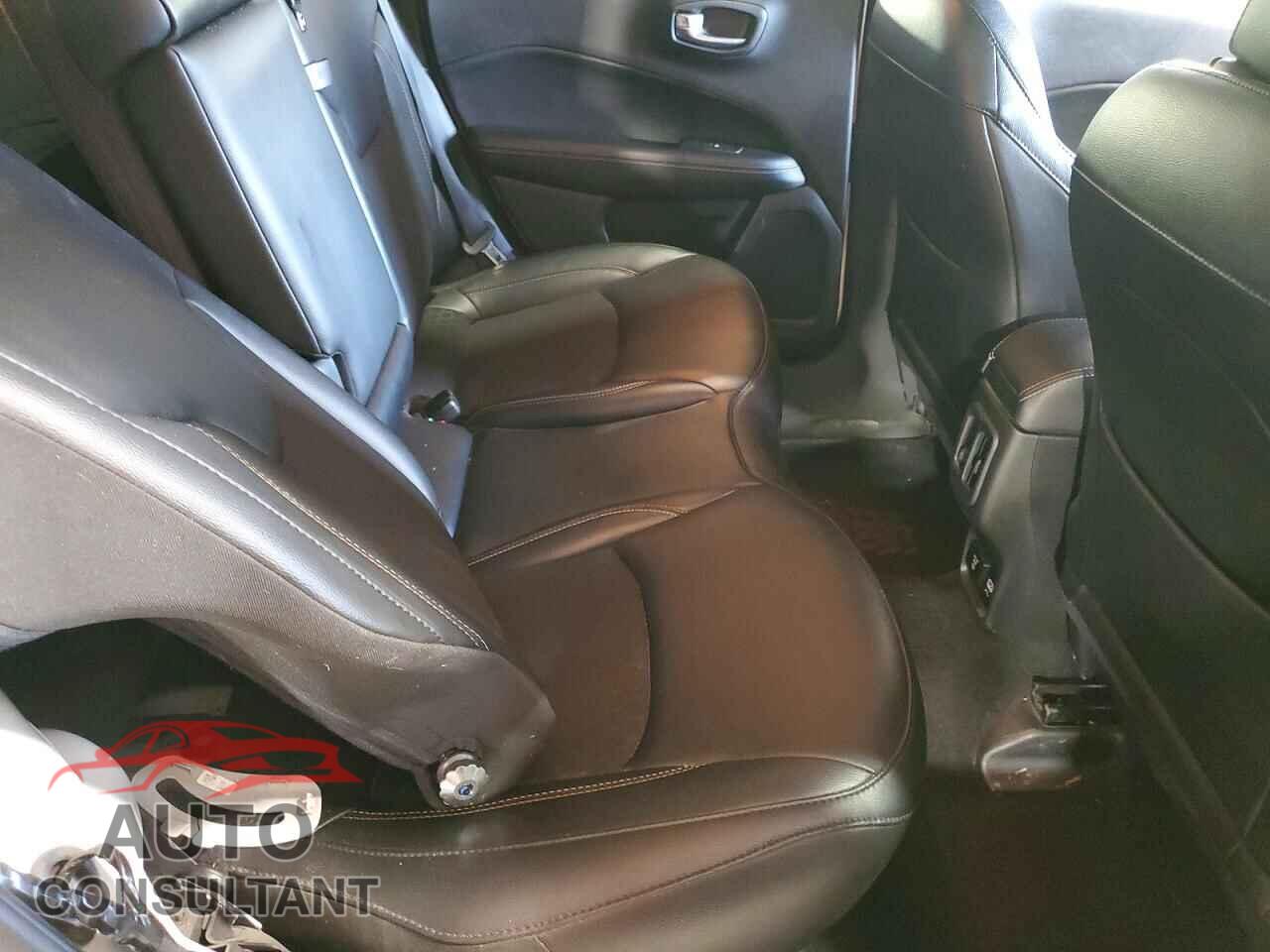 JEEP COMPASS 2020 - 3C4NJDBB2LT239727
