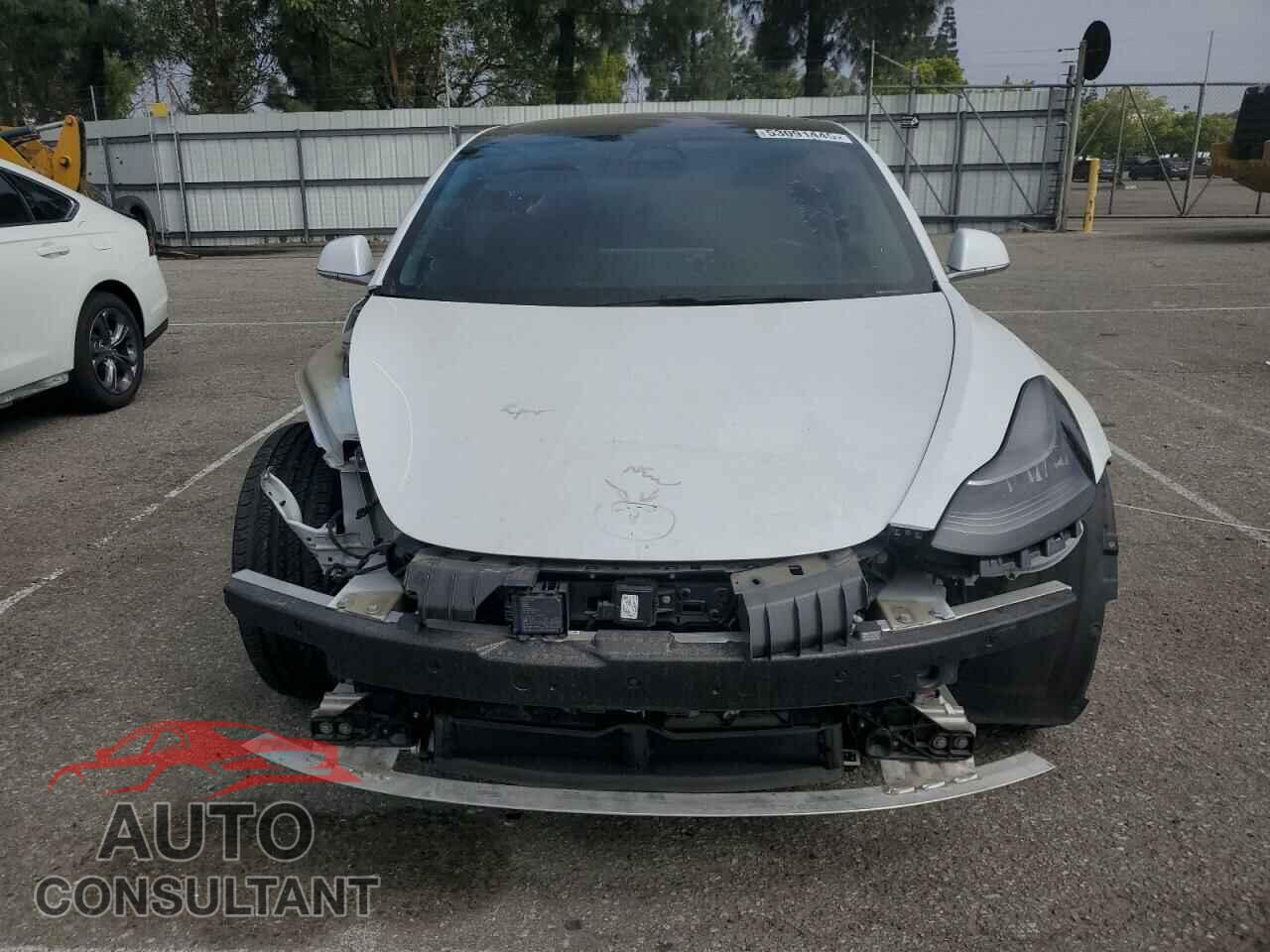 TESLA MODEL 3 2018 - 5YJ3E1EA5JF053673