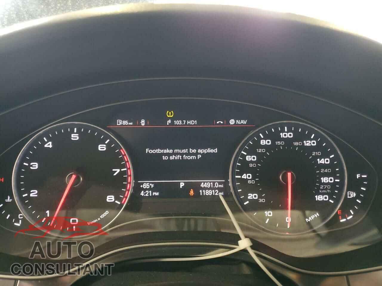 AUDI A6 2012 - WAUBGAFC8CN003521