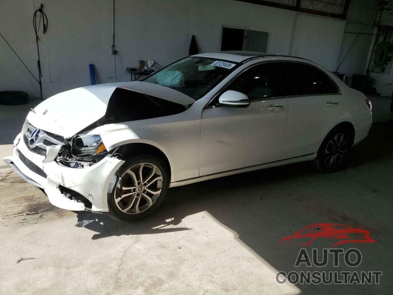 MERCEDES-BENZ C-CLASS 2018 - 55SWF4KB0JU235398