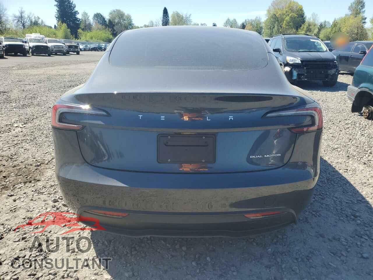TESLA MODEL 3 2024 - 5YJ3E1EB1RF787568