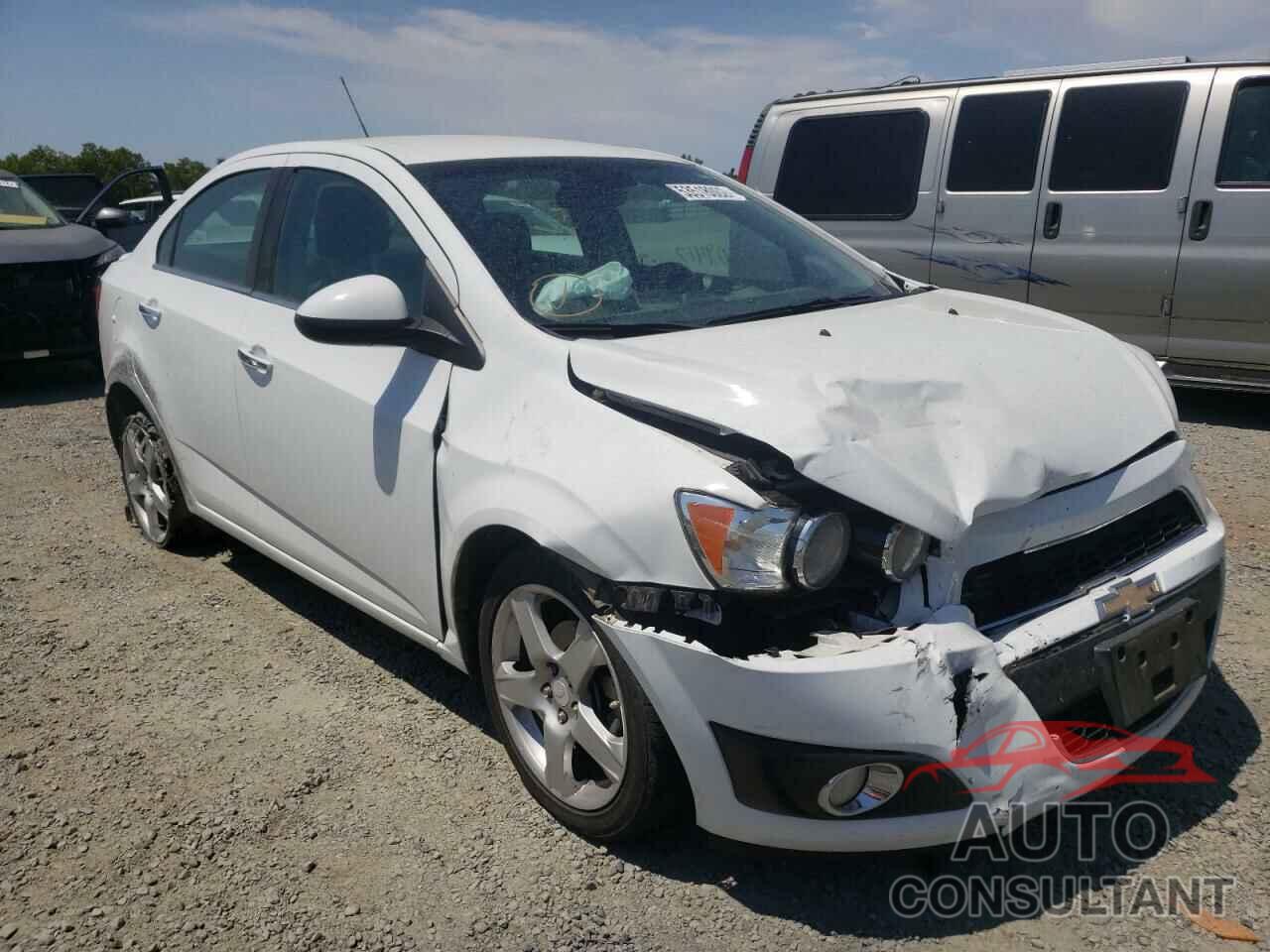 CHEVROLET SONIC 2016 - 1G1JE5SB5G4148383