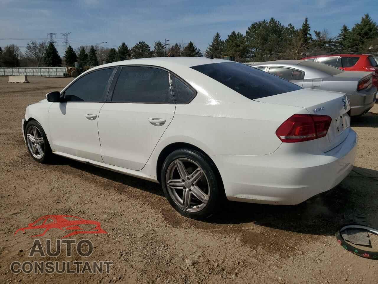 VOLKSWAGEN PASSAT 2014 - 1VWAP7A37EC006897