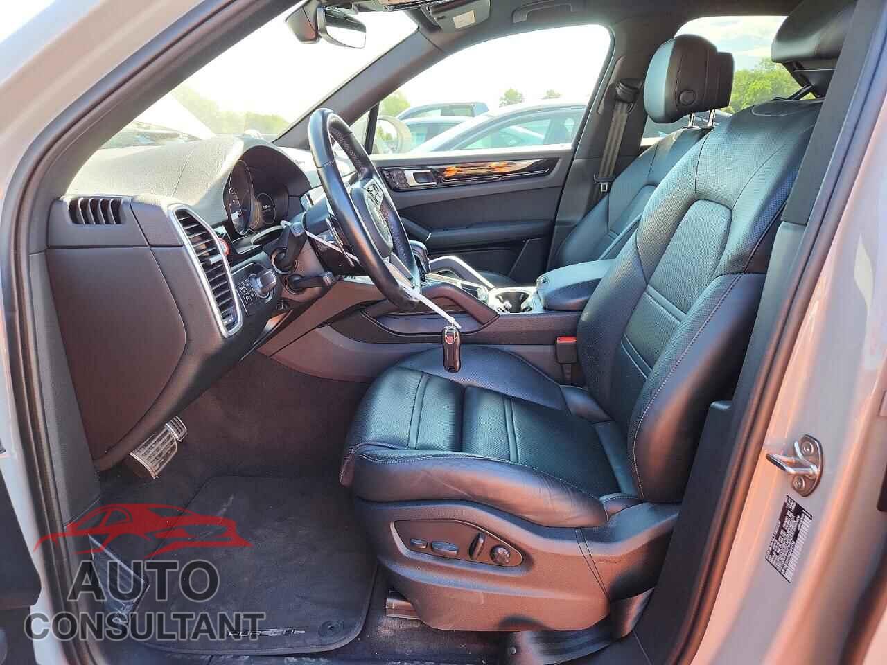 PORSCHE CAYENNE 2022 - WP1AB2AY0NDA31018