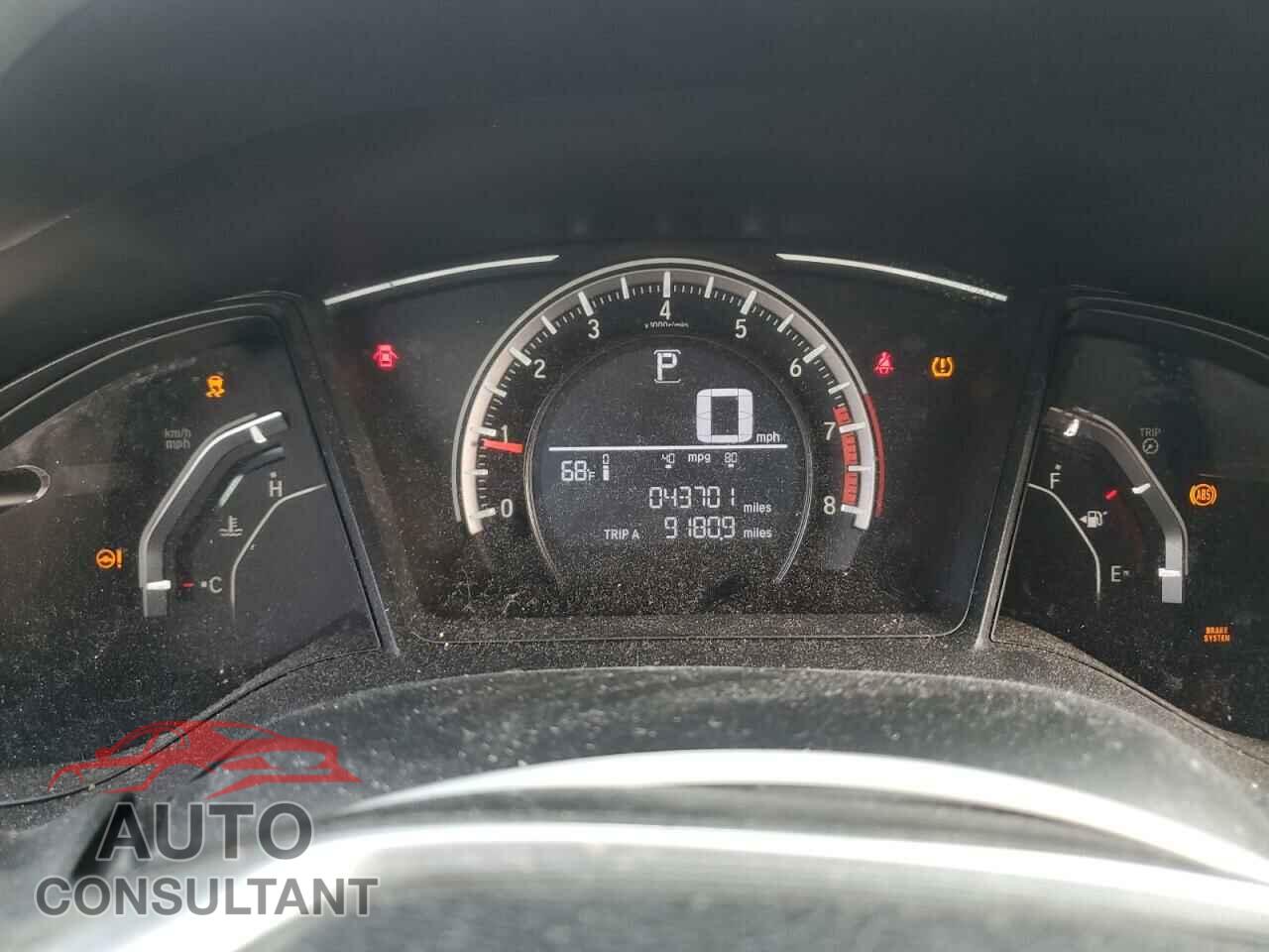 HONDA CIVIC 2018 - 2HGFC2F55JH558246