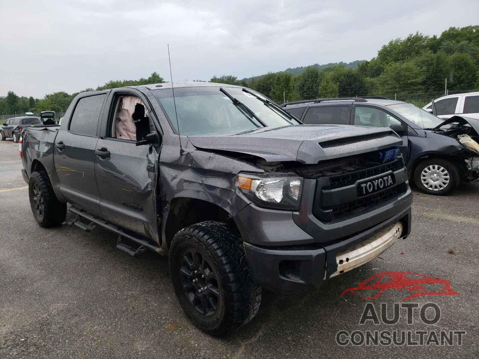 TOYOTA TUNDRA 2016 - 5TFDW5F14GX558383