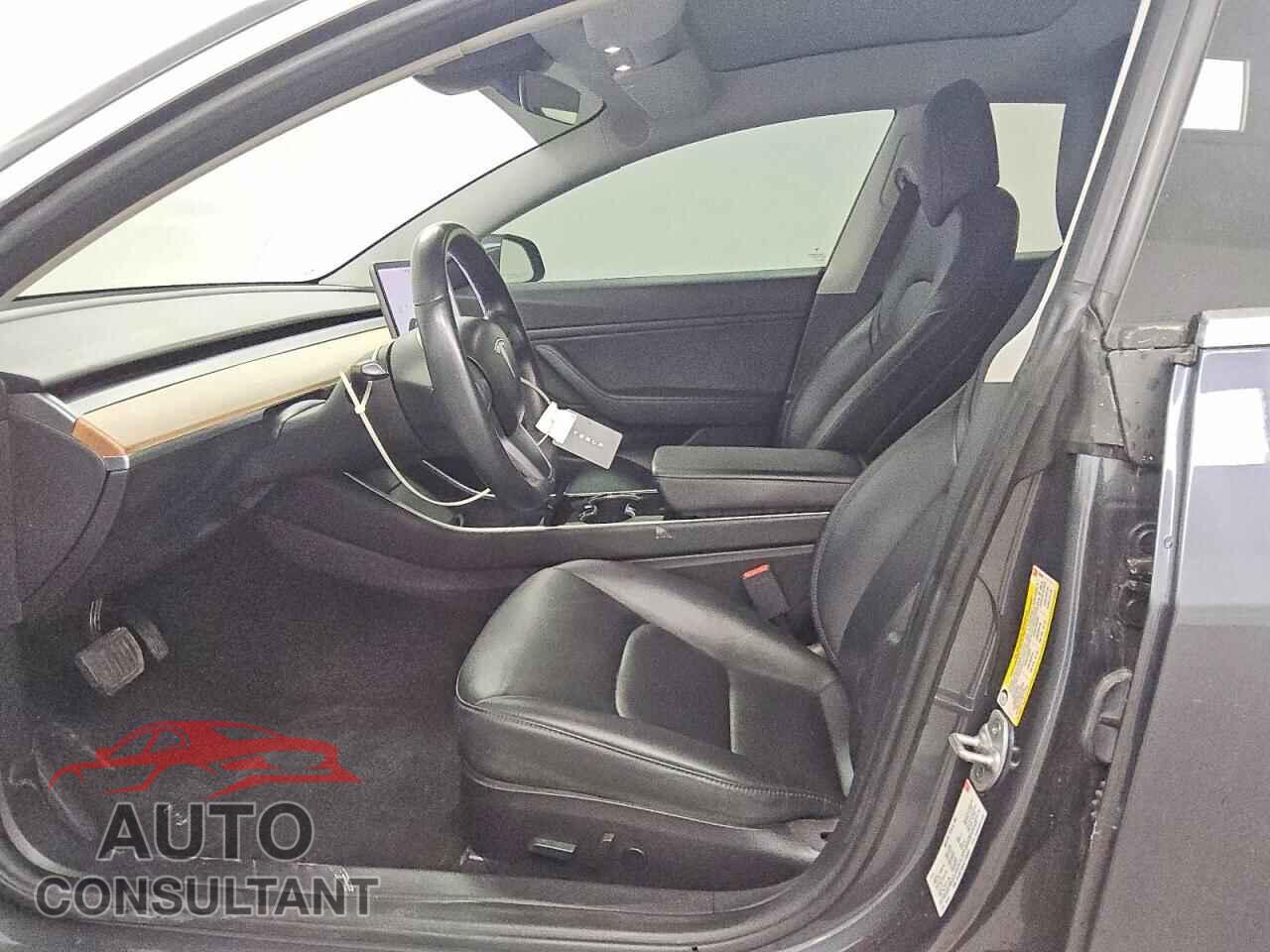 TESLA MODEL 3 2018 - 5YJ3E1EB3JF185257