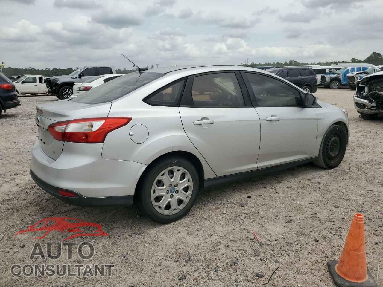 FORD FOCUS 2012 - 1FAHP3F26CL184250