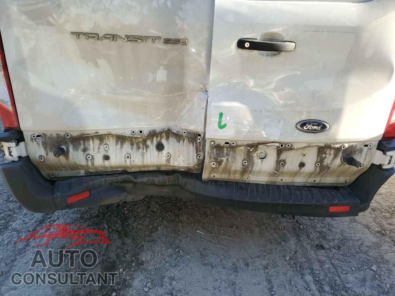 FORD TRANSIT 2019 - 1FTYR2CM2KKA32300