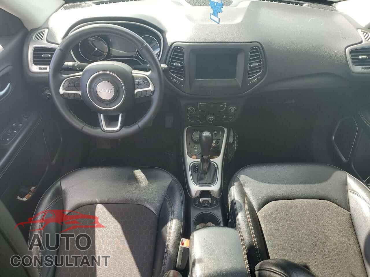 JEEP COMPASS 2017 - 3C4NJDBB9HT635659