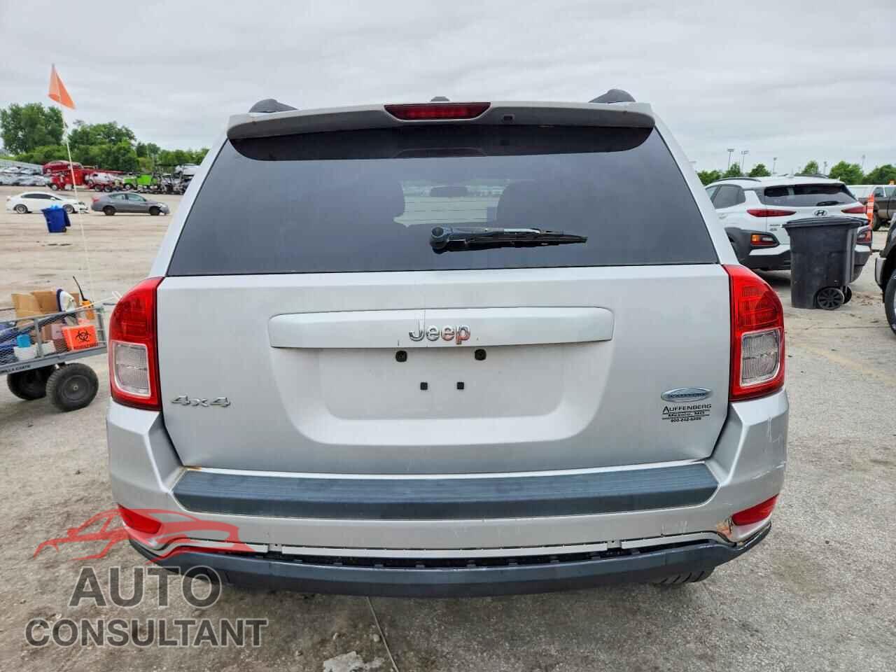 JEEP COMPASS 2011 - 1J4NF1FB2BD159093
