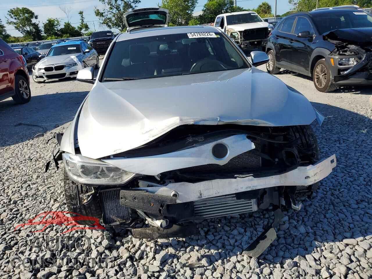 BMW 3 SERIES 2013 - WBA3A9C51DF078065