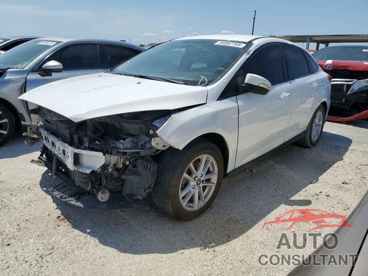 FORD FOCUS 2015 - 1FADP3F23FL364904