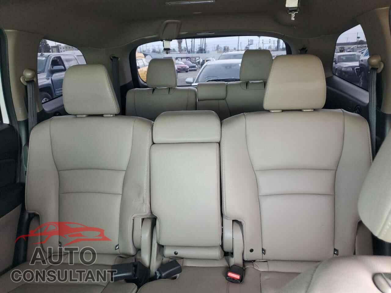 HONDA PILOT 2021 - 5FNYF6H50MB036573