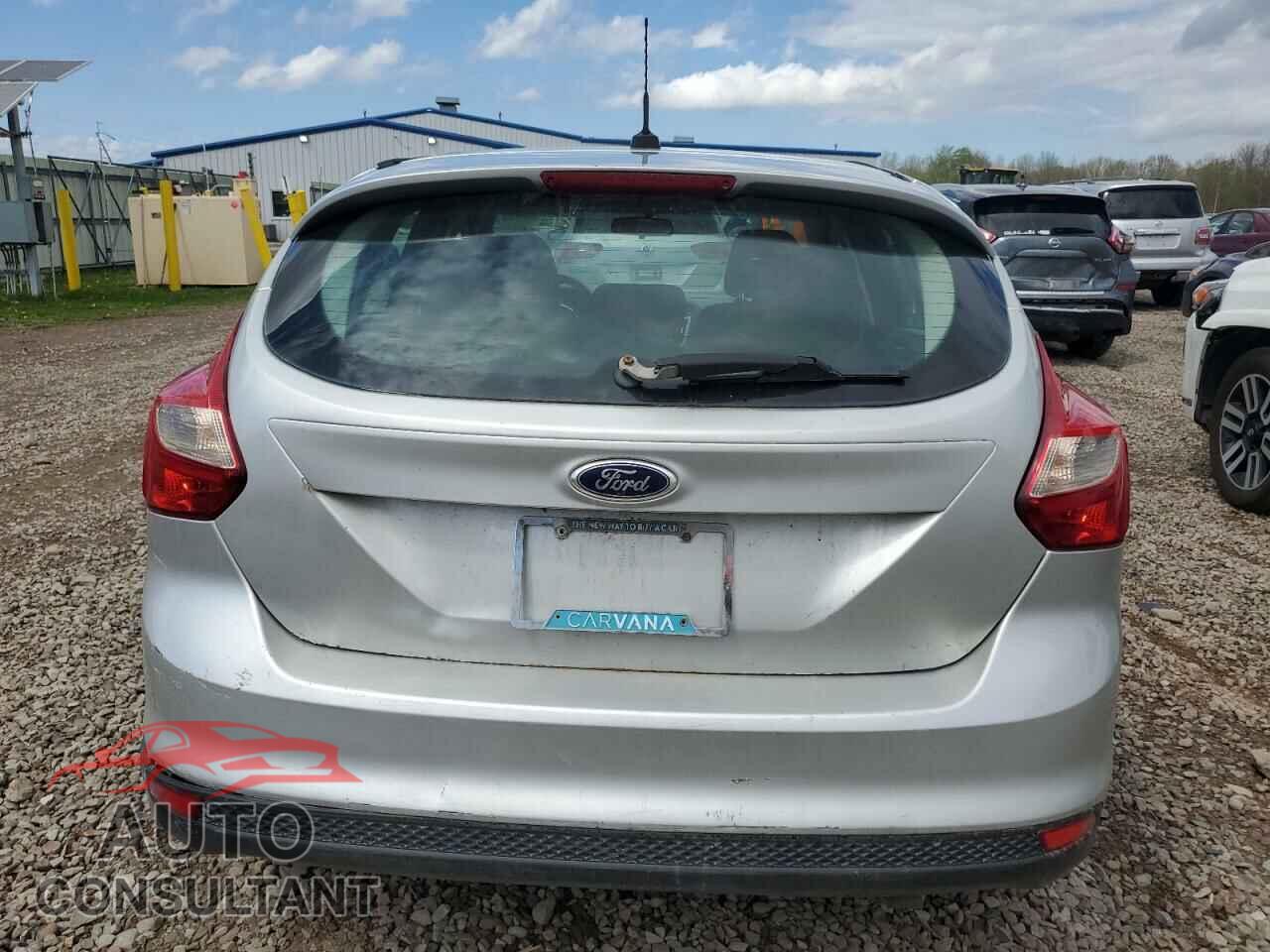 FORD FOCUS 2014 - 1FADP3K23EL379262