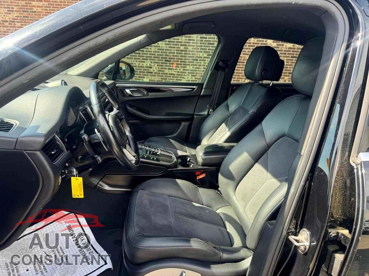 PORSCHE MACAN 2017 - WP1AB2A54HLB15410
