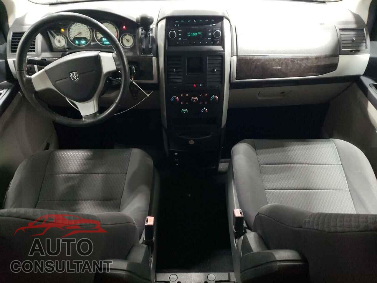 DODGE CARAVAN 2010 - 2D4RN5D11AR367640