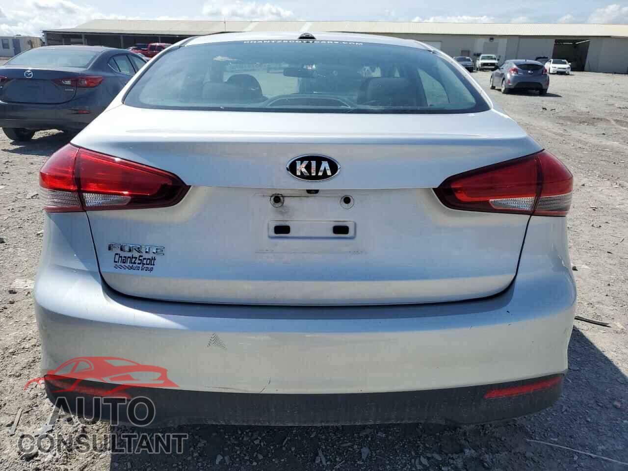KIA FORTE 2017 - 3KPFL4A78HE094202