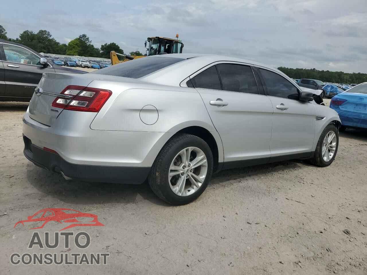 FORD TAURUS 2017 - 1FAHP2D82HG130459