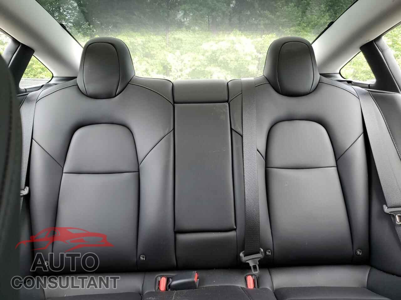 TESLA MODEL 3 2023 - 5YJ3E1EA0PF590136